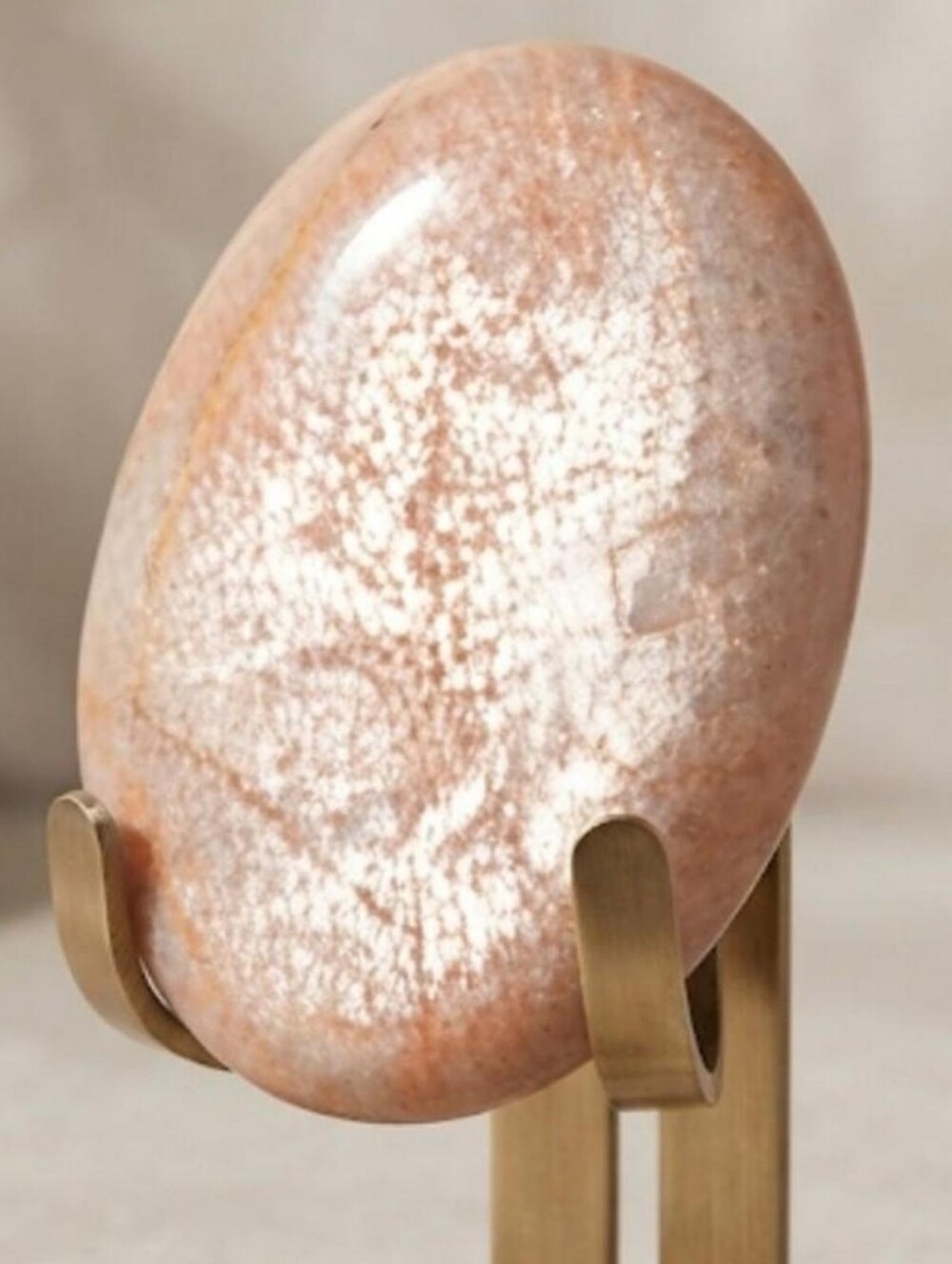 ​✨Large, High-Quality FLASHY Peach Moonstone Palm Stone✨New! STRONG FLASH!✨️